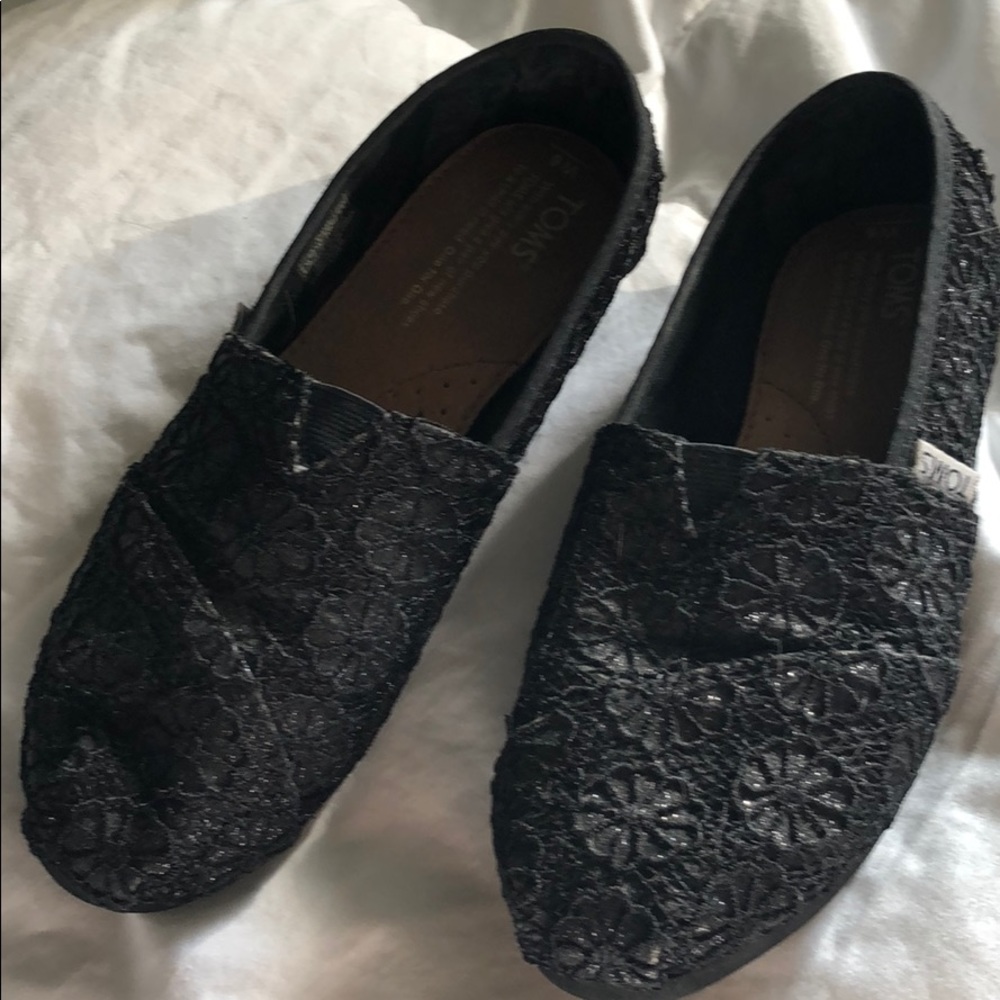 Women’s Toms